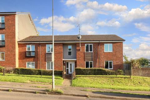 2 bedroom apartment for sale, Gilroy Road, Hemel Hempstead