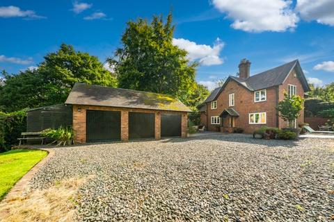 3 bedroom detached house for sale, Hagley Park, Clent DY9