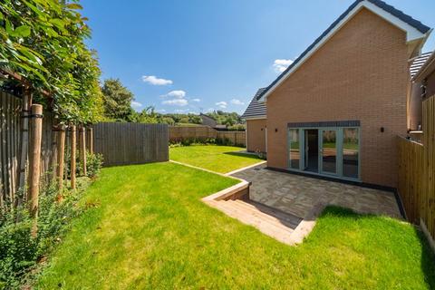 1b Cotwall End Road, Dudley, DY3 3ER