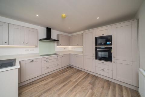 1b Cotwall End Road, Dudley, DY3 3ER