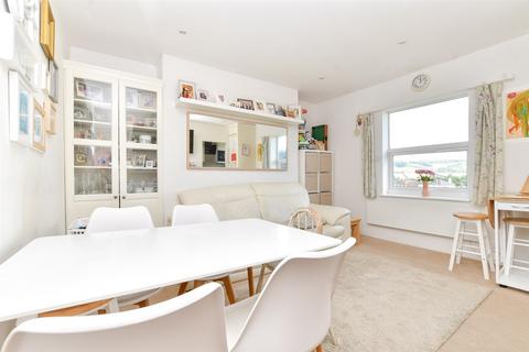 2 bedroom apartment for sale, Cotmandene, Dorking, Surrey