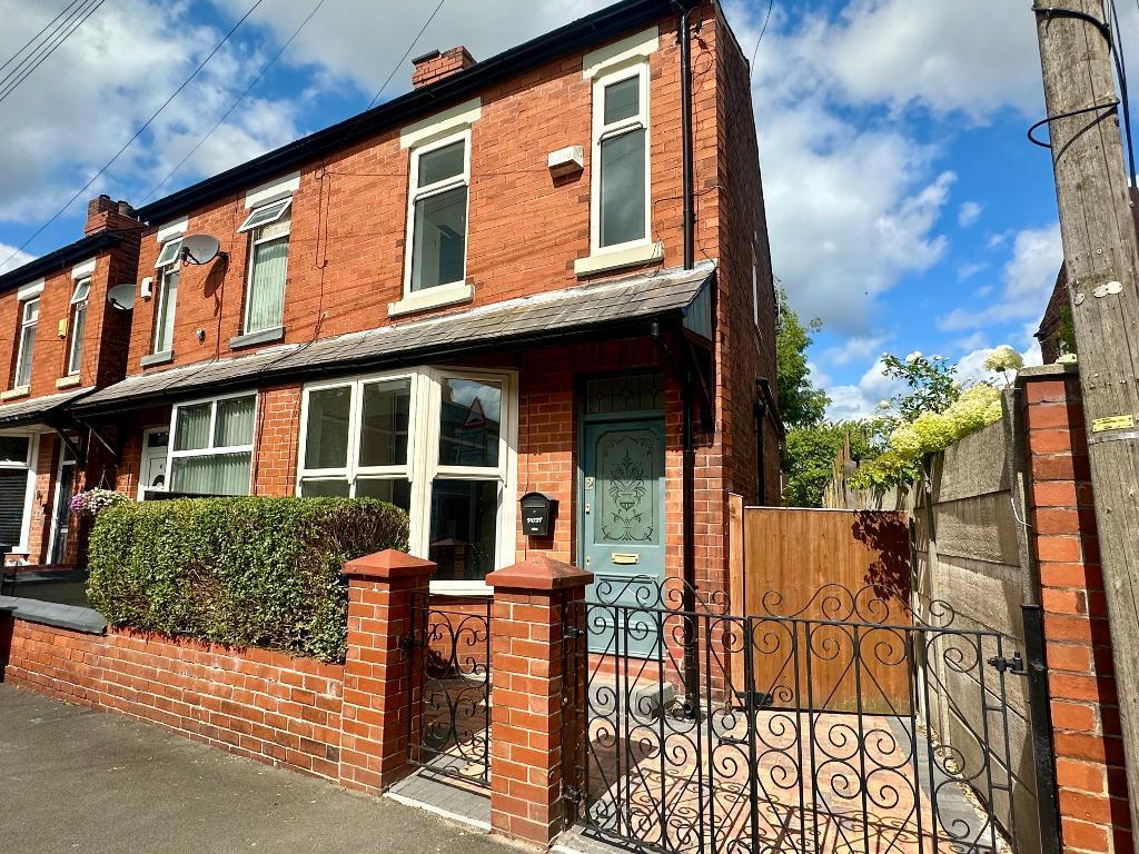 Edgeley, Stockport SK3 2 bed end of terrace house - £1,000 pcm (£231 pw)