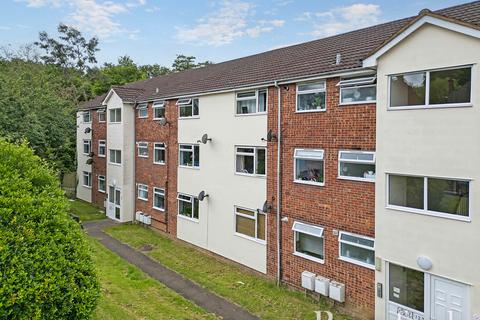 2 bedroom apartment for sale, Firsgrove Crescent, Warley, CM14