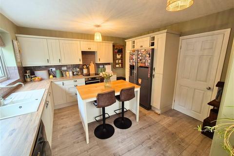 3 bedroom semi-detached house for sale, Westgate, Leominster, Herefordshire, HR6 8SA