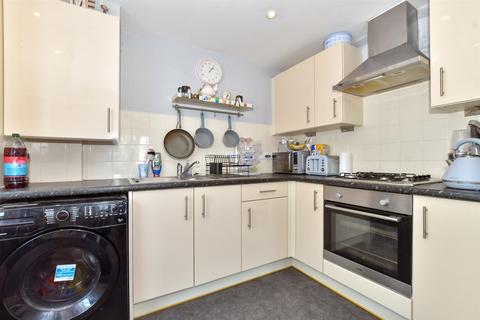 2 bedroom ground floor flat for sale, College Square, Westgate-On-Sea, Kent