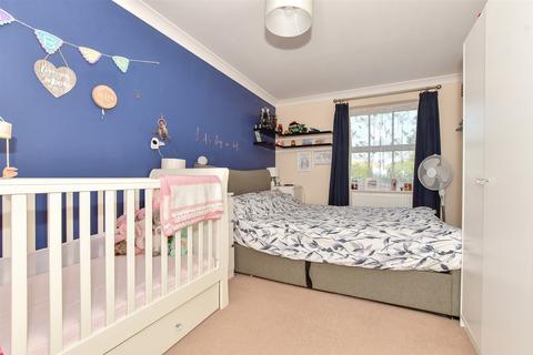 2 bedroom ground floor flat for sale, College Square, Westgate-On-Sea, Kent