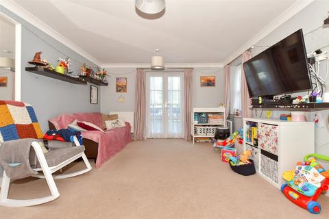 2 bedroom ground floor flat for sale, College Square, Westgate-On-Sea, Kent