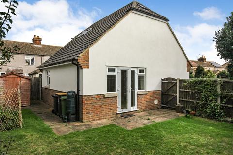 2 bedroom detached house for sale, The Crescent, Toddington, Bedfordshire, LU5