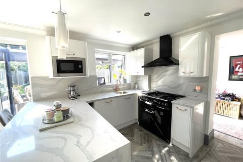 3 bedroom link detached house for sale, Eastview Drive, Rayleigh, Essex, SS6