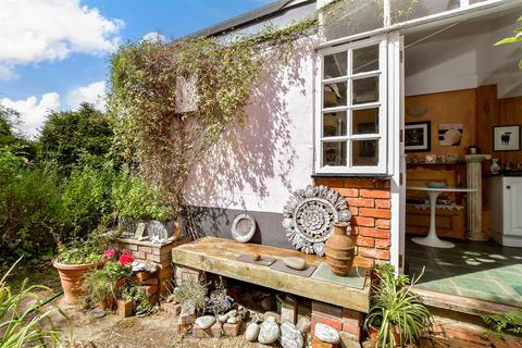 2 bedroom end of terrace house for sale, Brick Cottages, Matching Green, Harlow, Essex