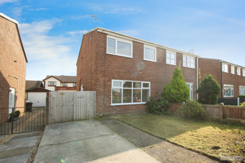 3 bedroom semi-detached house to rent, Albrighton Road, Preston PR5