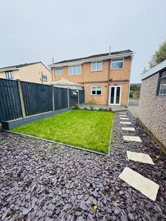 3 bedroom semi-detached house to rent, Curlew Close, Lancashire FY5