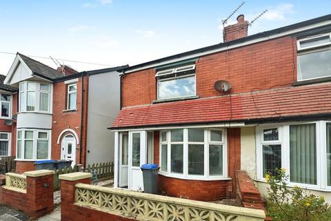 2 bedroom semi-detached house to rent, Hemingway, Lancashire FY4