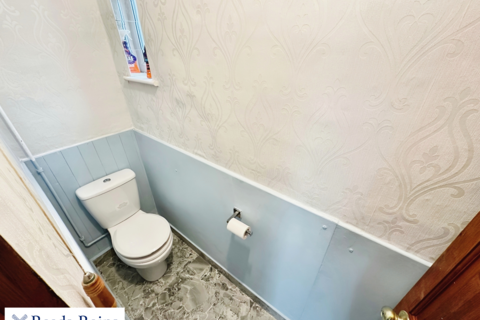 16 Almond Grove, Stoke-on-trent, ST3 2AR