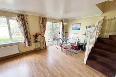 3 bedroom semi-detached house for sale, Ashthorpe Road, Leicestershire LE3