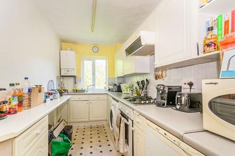 1 bedroom flat to rent, Grange Road, Surrey SM2