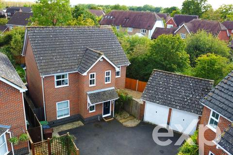 4 bedroom detached house for sale, Sharps Field, Ashford TN27