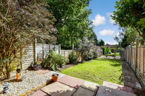 3 bedroom terraced house for sale, Tonbridge Road, Maidstone, Kent