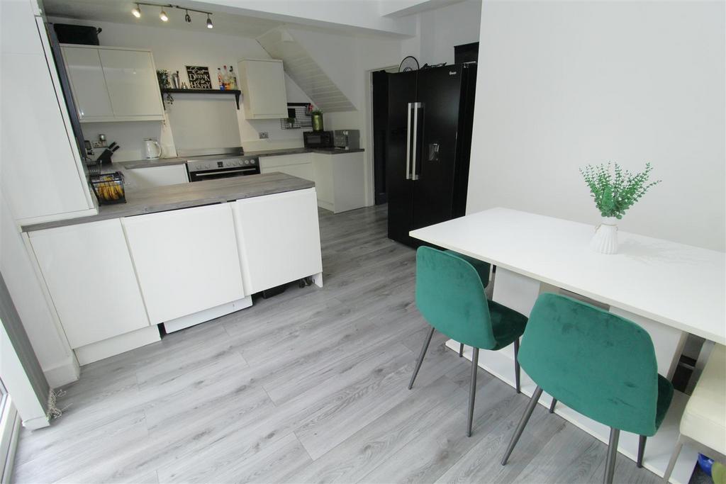 Dining Kitchen