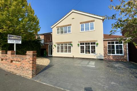 4 bedroom detached house for sale, The Cloisters, Humberston, Grimsby