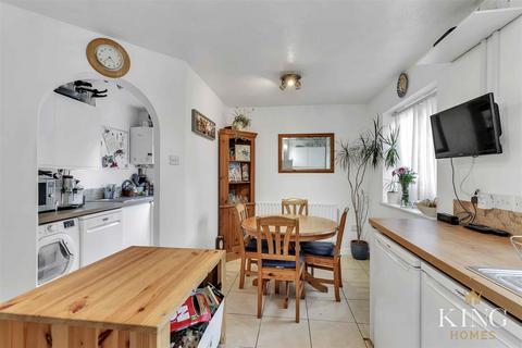 10 Bell Mead, Studley, B80 7SH