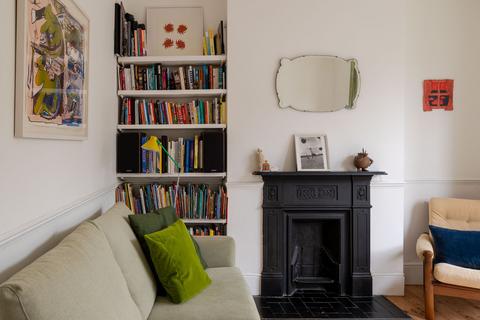 13 Jersey Road, London, E11 4BL