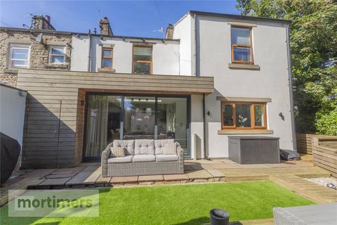 4 bedroom end of terrace house for sale, King Street, Whalley, BB7