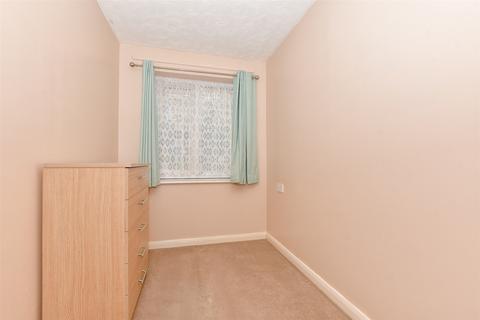 2 bedroom ground floor flat for sale, Victoria Parade, Ramsgate, Kent