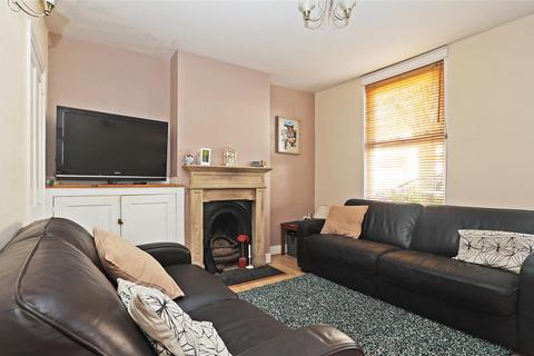 3 bedroom terraced house for sale, Crunden Road, South Croydon