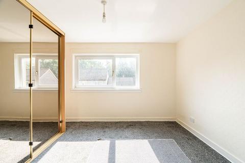 11/7 Alan Breck Gardens, Edinburgh, EH4 7JB