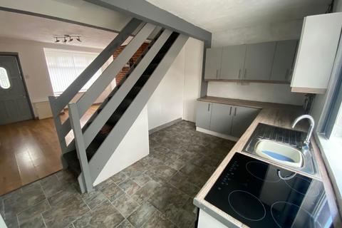 61 Incline Road, Oldham, OL8 4QW