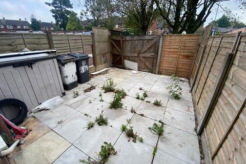 61 Incline Road, Oldham, OL8 4QW