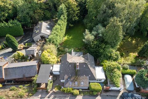 2 bedroom detached bungalow for sale, Wistaston, Crewe, Cheshire, CW2