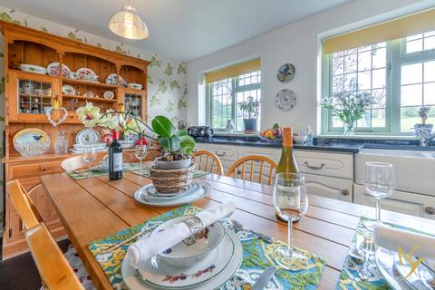 Grasmere Ockeridge Lane, Holt Heath, Worcester, WR6 6LY