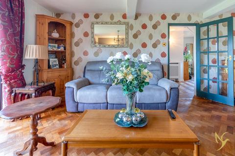 Grasmere Ockeridge Lane, Holt Heath, Worcester, WR6 6LY