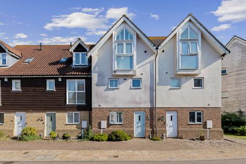 3 bedroom terraced house for sale, Paxton Avenue, Hawkinge, Folkestone, CT18