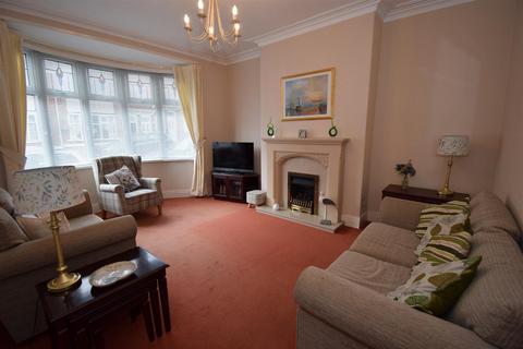 2 bedroom flat for sale, Warwick Road, South Shields