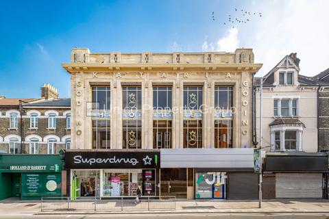 Studio to rent, Ilford IG1