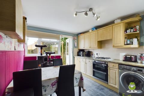 3 bedroom terraced house for sale, WILLOUGHBY WAY, BASINGSTOKE, HAMPSHIRE, RG23