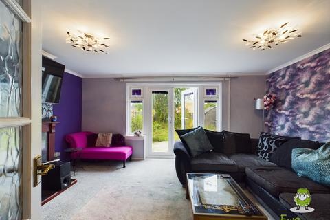 33 Willoughby Way, Basingstoke, RG23 8AX