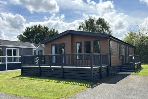 2 bedroom lodge for sale, York YO32