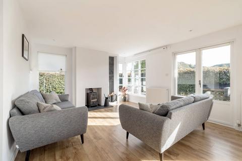 32 Midmar Drive, Edinburgh, EH10 6BU