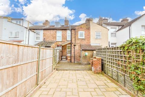 2 bedroom terraced house for sale, Kingsley Road, Maidstone, Kent