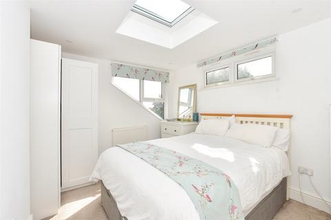 5 bedroom semi-detached house for sale, Tonbridge Road, Maidstone, Kent