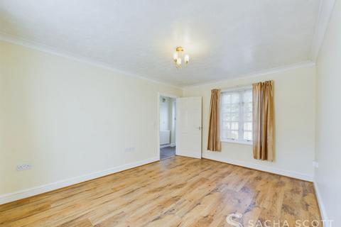 1 bedroom terraced bungalow to rent, Chessington Road, Elizabeth Court Station Approach Chessington Road, KT17