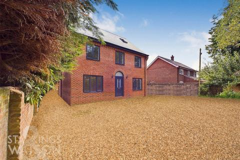 5 bedroom detached house for sale, Commercial Road, Dereham