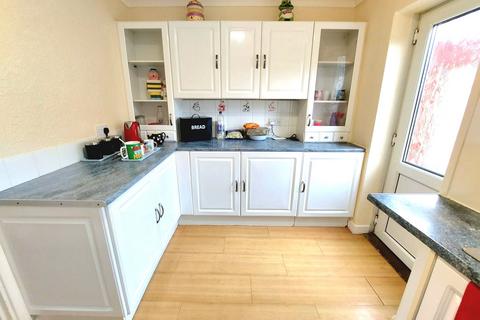 3 bedroom end of terrace house to rent, Beech Road, Cardiff, CF5