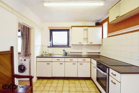 19 Glanaber, Pembrey, Burry Port, SA16 0TN