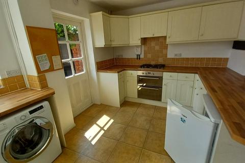 2 bedroom end of terrace house to rent, Bridge End, Warwick