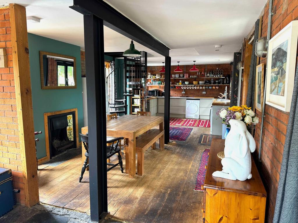 BH DINER KITCHEN.jpeg